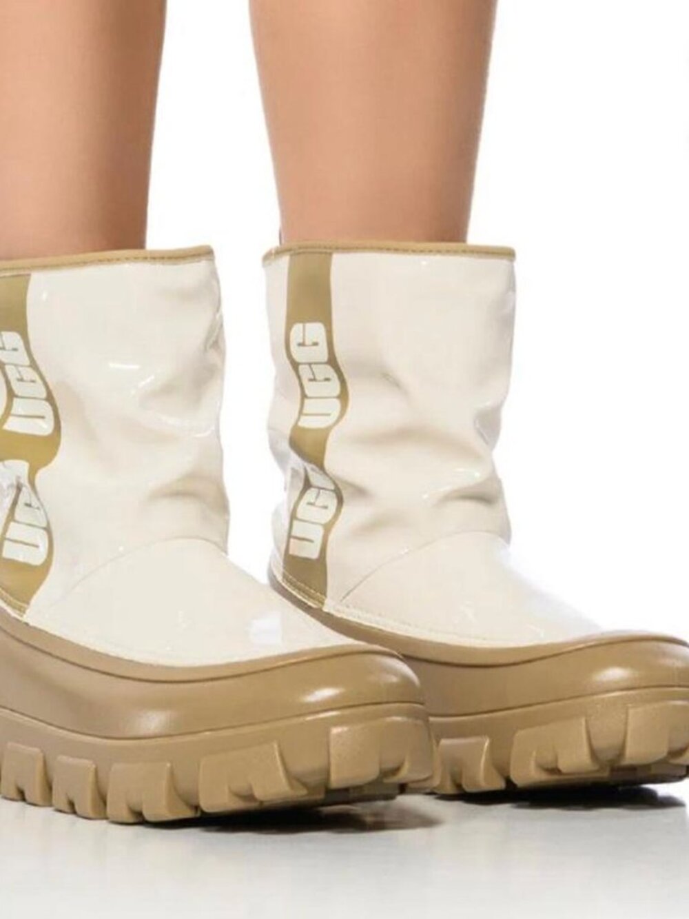 UGG Classic Bella’s Mini Boot